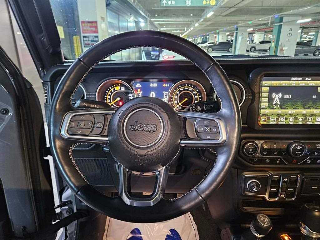 Jeep Wrangler - Vista 8