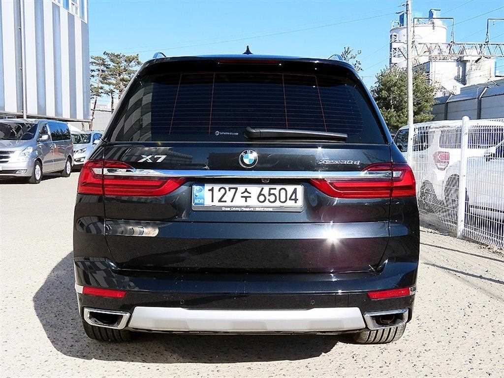 BMW X7 - Vista 4