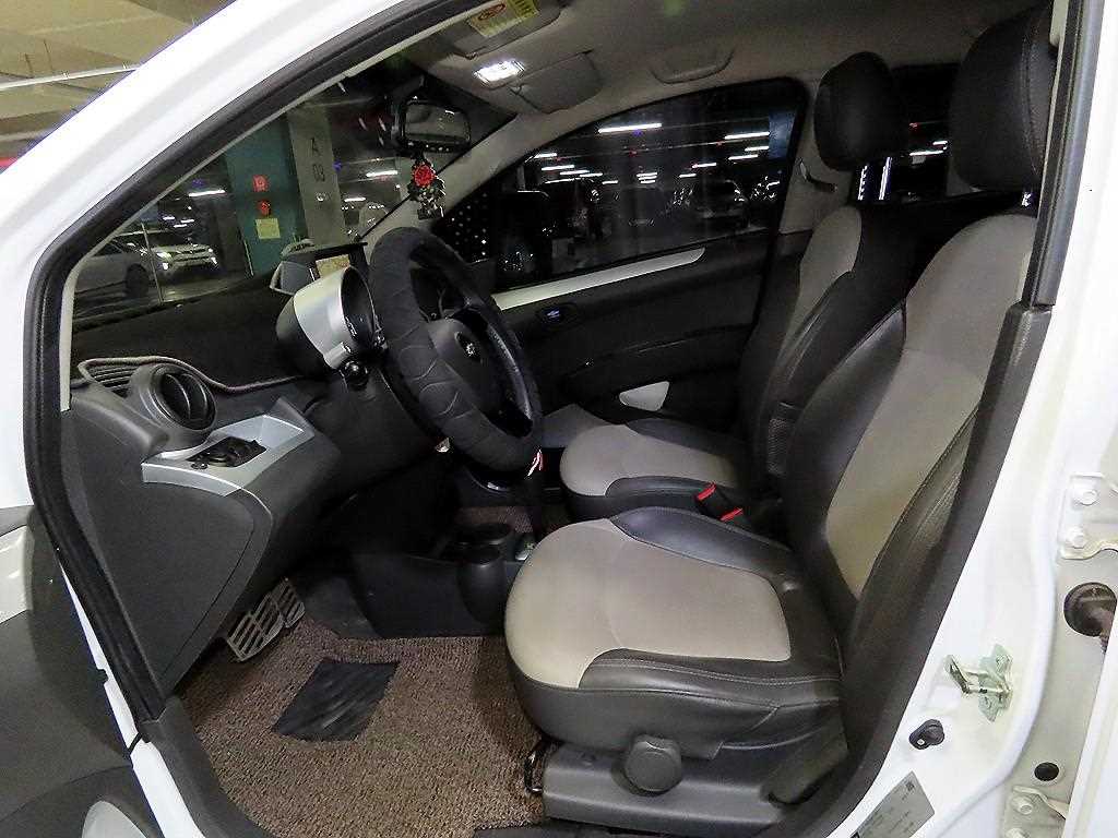 Chevrolet Spark - Vista 6