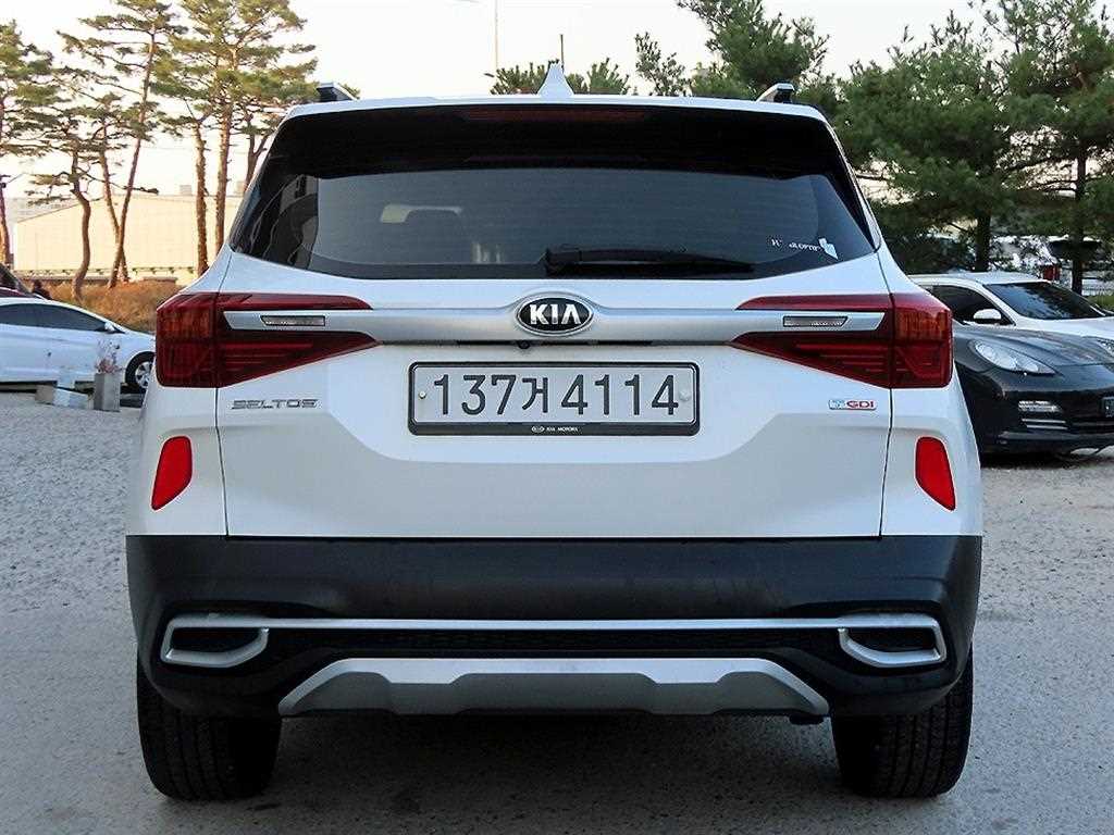 KIA Seltos - Vista 4