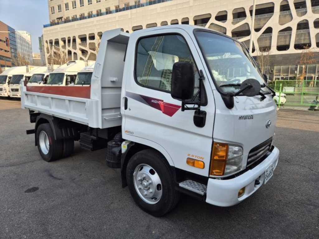 medium and large cargo dump