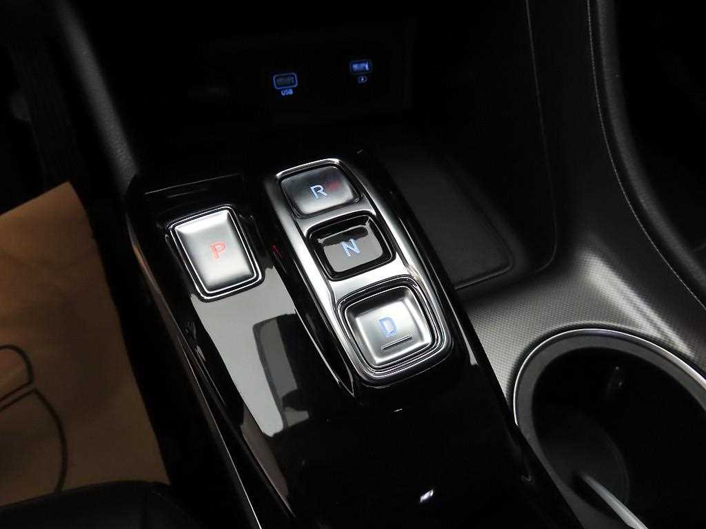 HYUNDAI Sonata - Vista 10