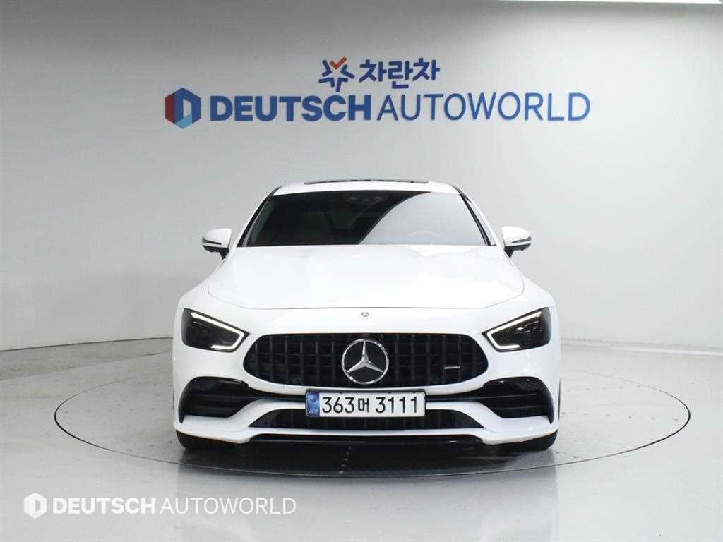 Mercedes Benz AMG GT - Vista 4