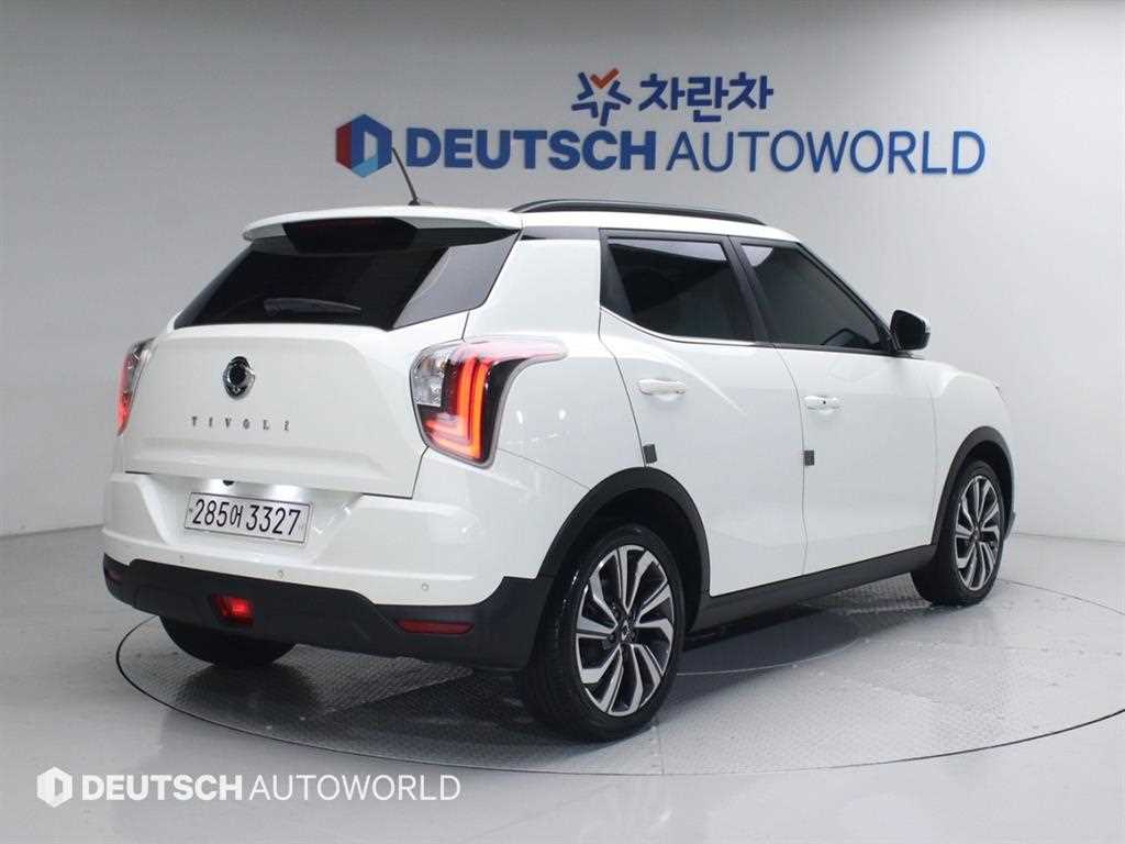 Ssangyong Tivoli - Vista 2