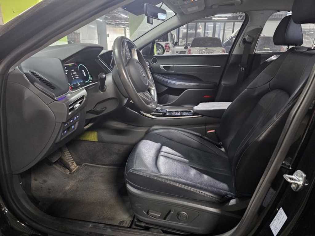 HYUNDAI Sonata - Vista 9