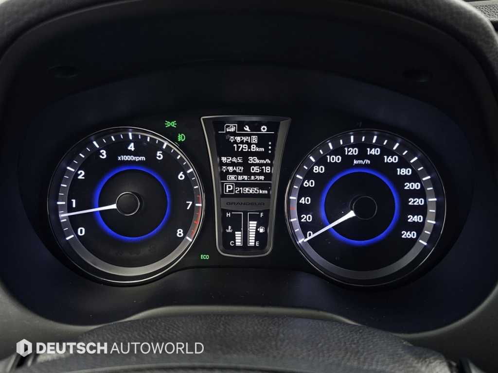 HYUNDAI Grandeur - Vista 8