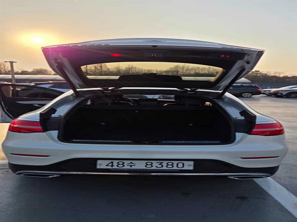 Mercedes Benz GLC Class 2017 Blanco - Importación desde Corea - HF Imports Iquique - Foto 18