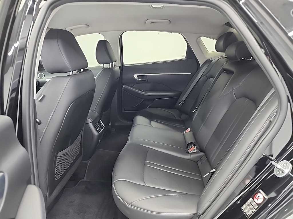 HYUNDAI Sonata - Vista 12