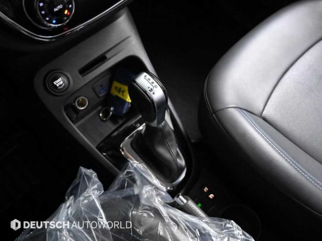 SAMSUNG QM3 - Vista 9