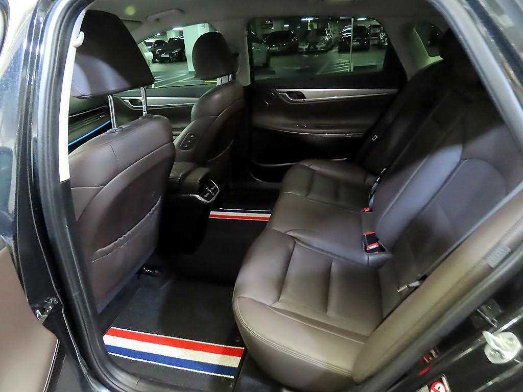 HYUNDAI Grandeur - Vista 7