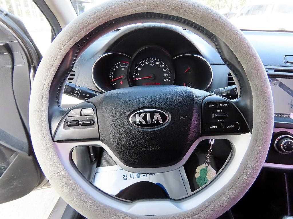 KIA Morning - Vista 8