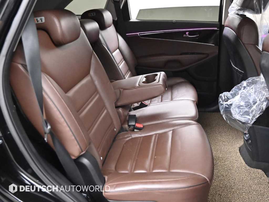 KIA Sorento - Vista 12