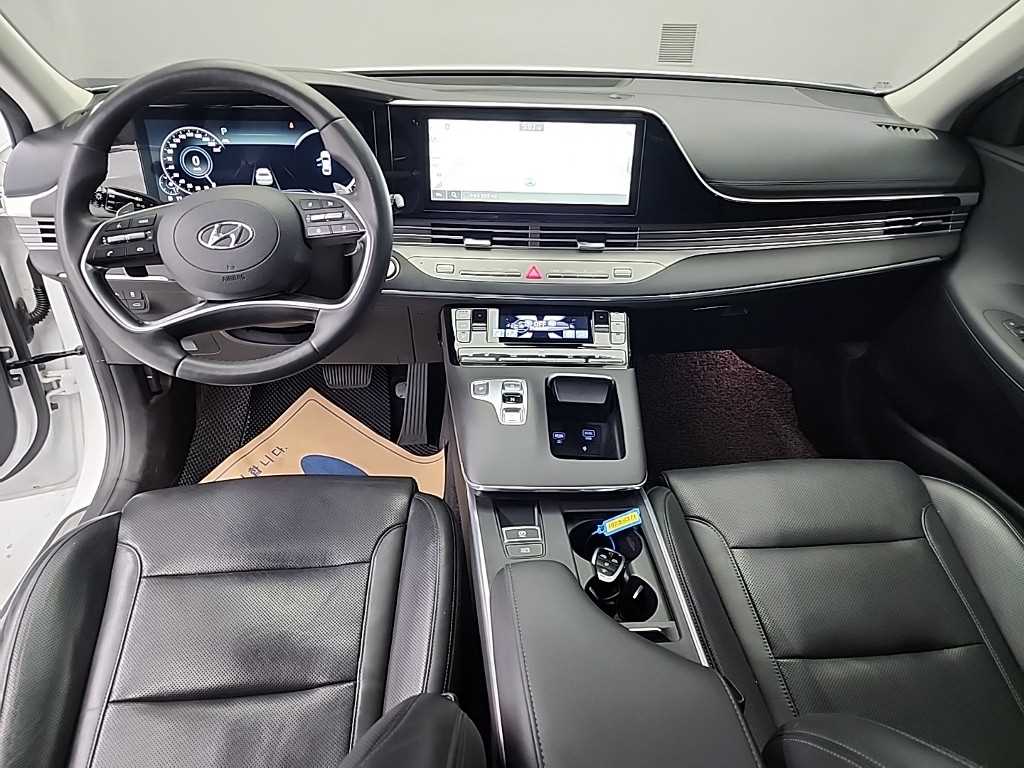 HYUNDAI Grandeur - Vista 7