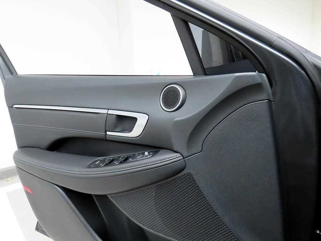 HYUNDAI Sonata - Vista 11