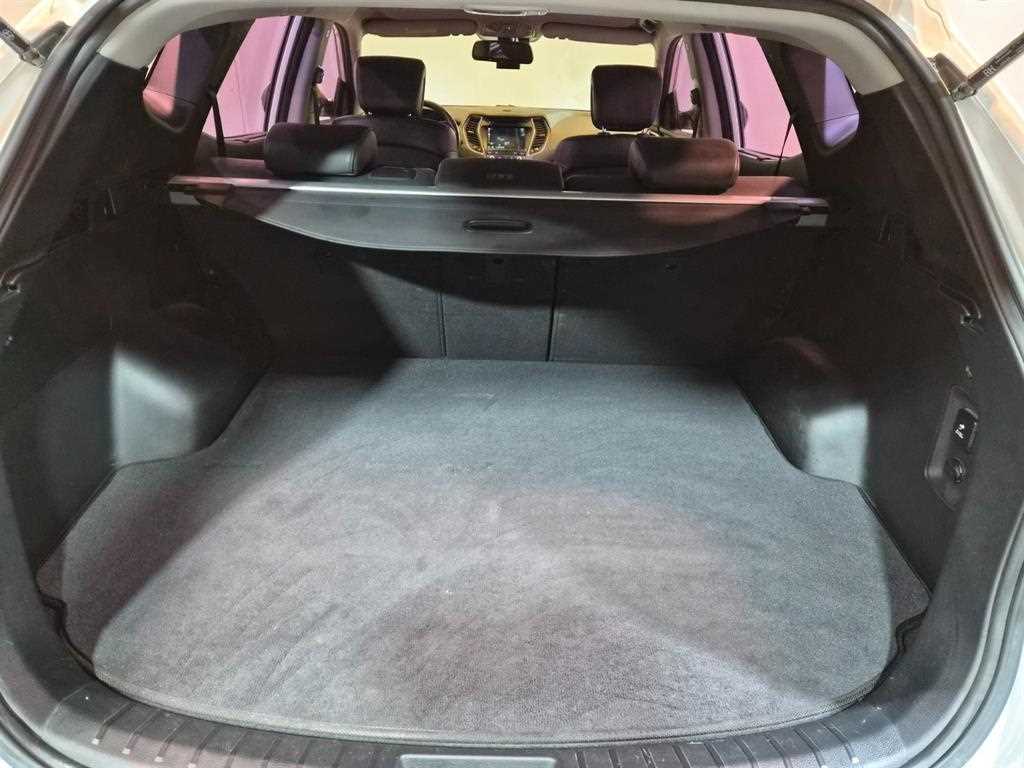 HYUNDAI Santa Fe - Vista 5