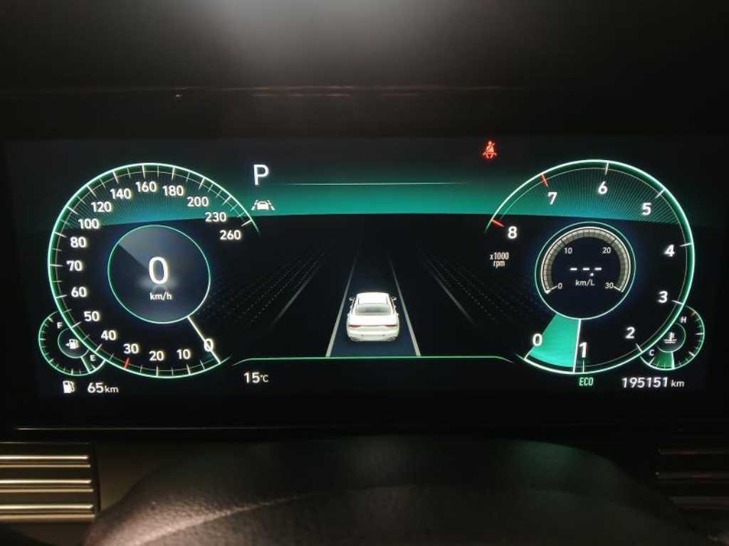 HYUNDAI Grandeur - Vista 9