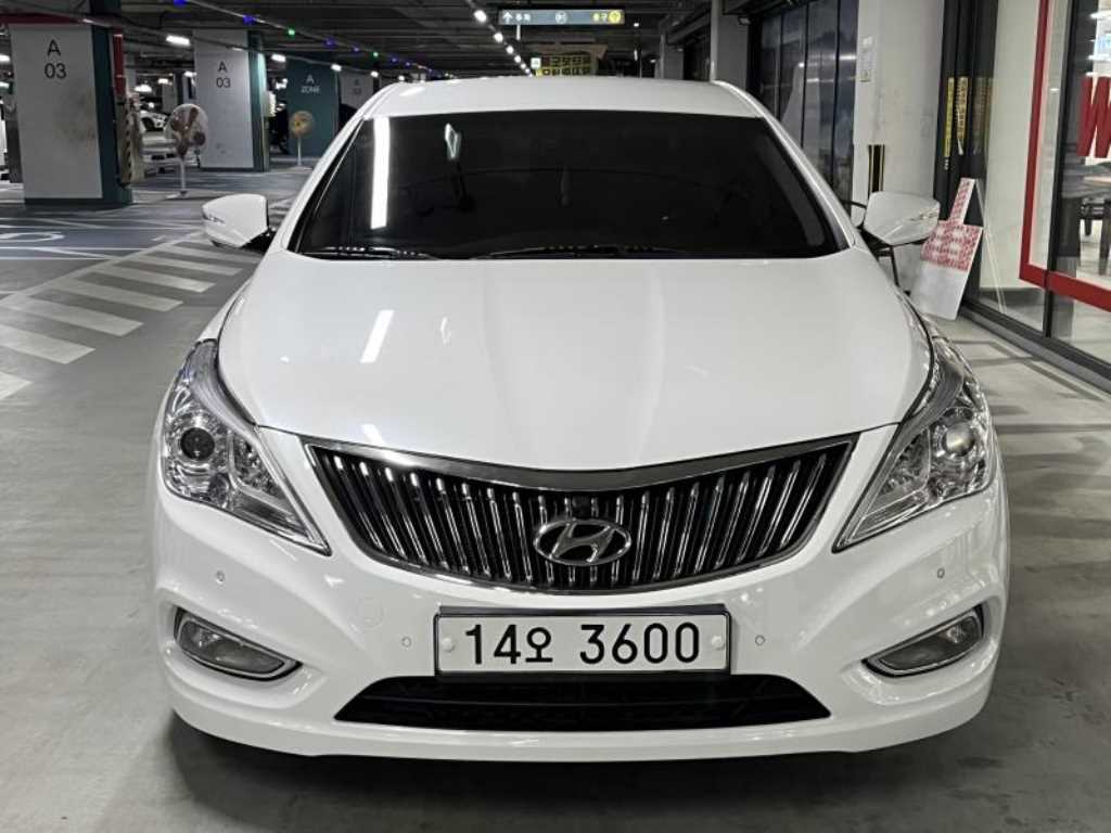 HYUNDAI Grandeur - Vista 2