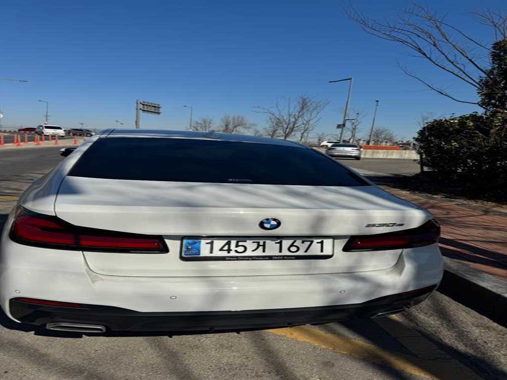 BMW 5 Series - Vista 2