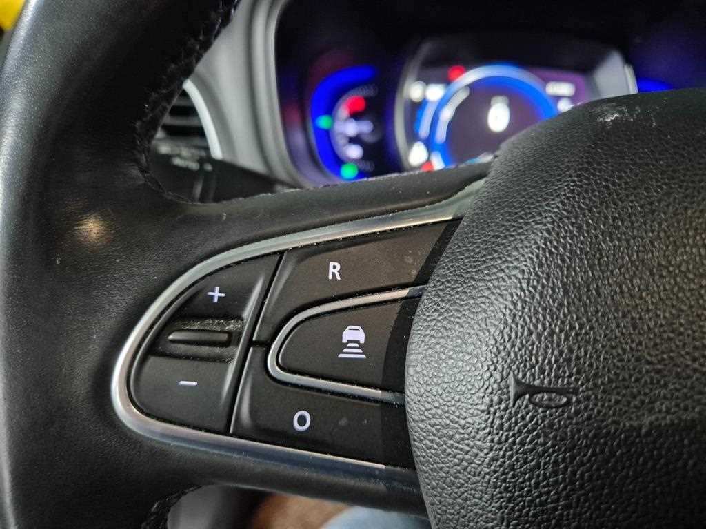 SAMSUNG QM6 - Vista 9