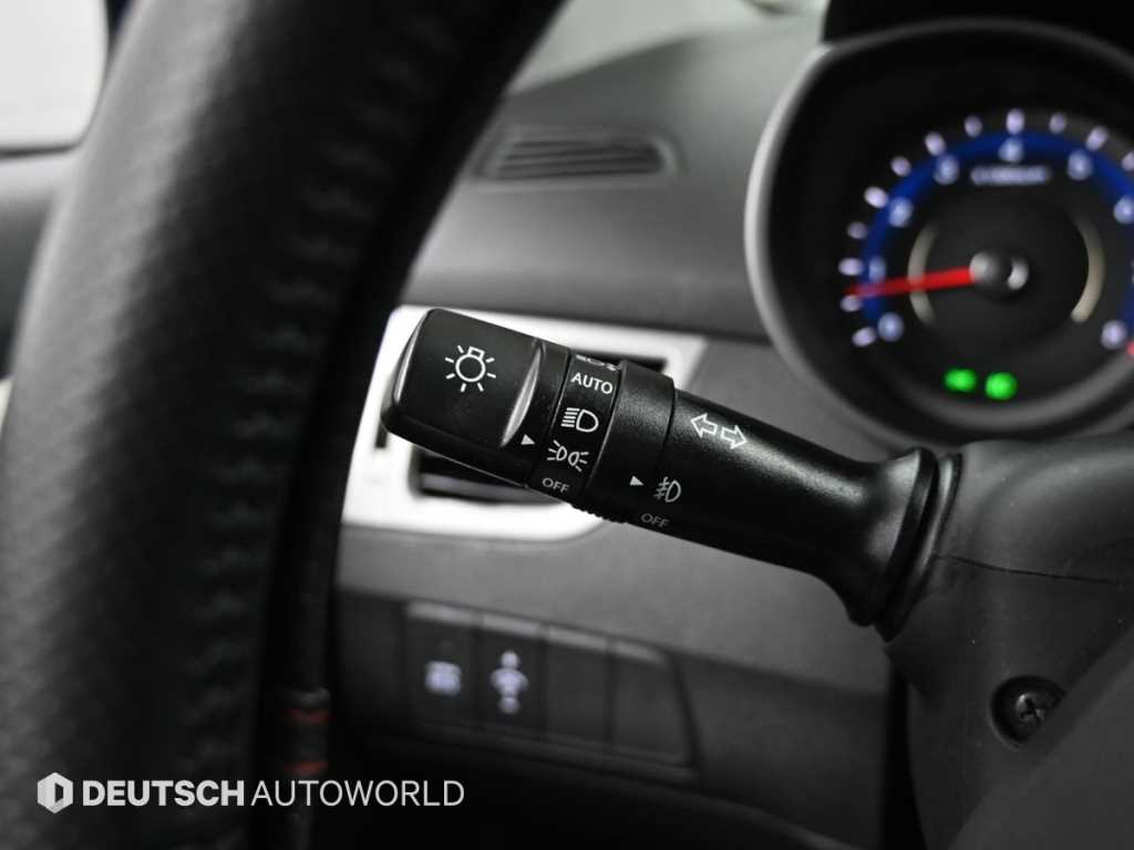 HYUNDAI Avante 2011 Blanco - Importación desde Corea - HF Imports Iquique - Foto 16