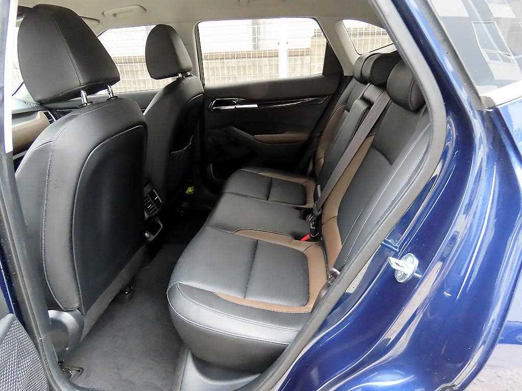 KIA Seltos - Vista 6