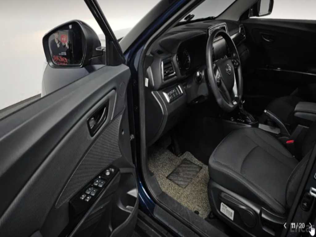 Ssangyong Tivoli - Vista 11