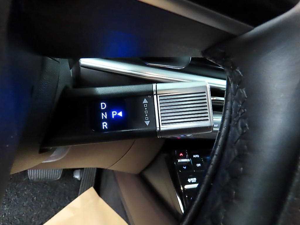 HYUNDAI Grandeur - Vista 8