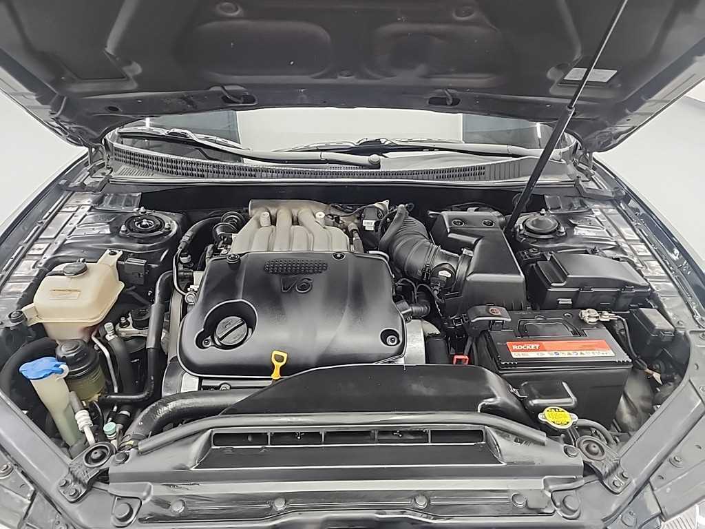 HYUNDAI Grandeur - Vista 5