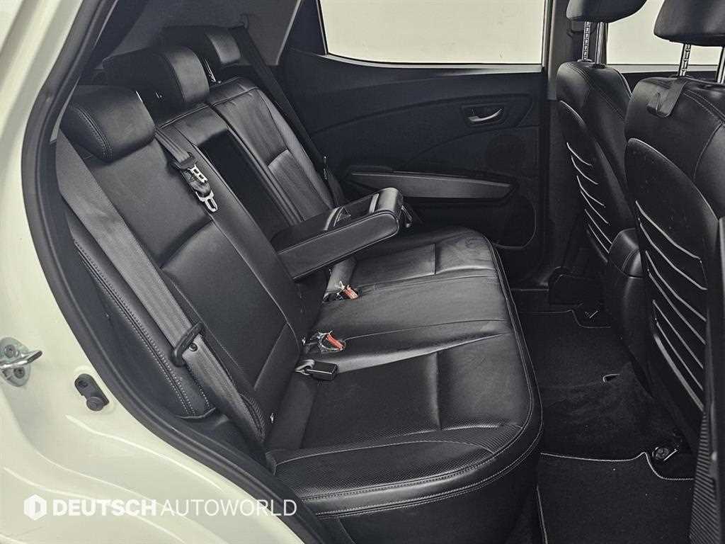 Ssangyong Tivoli - Vista 11