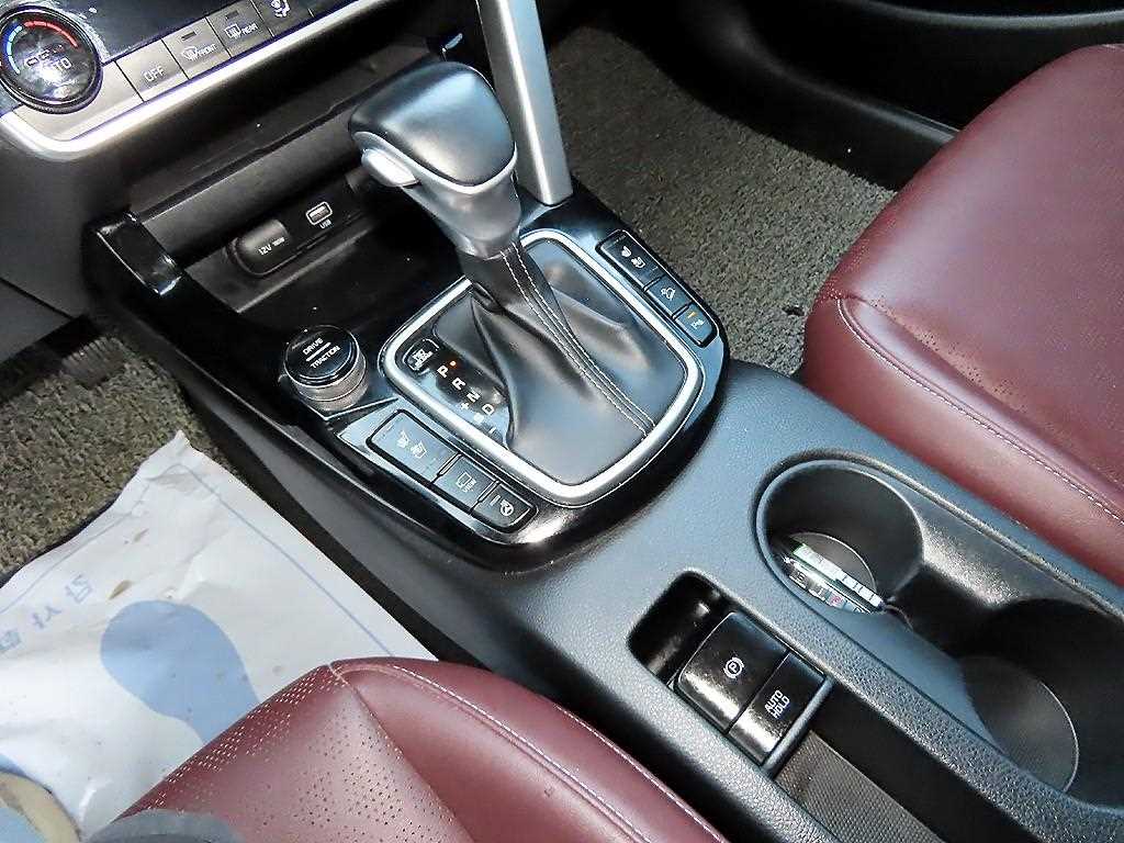 KIA Seltos - Vista 10