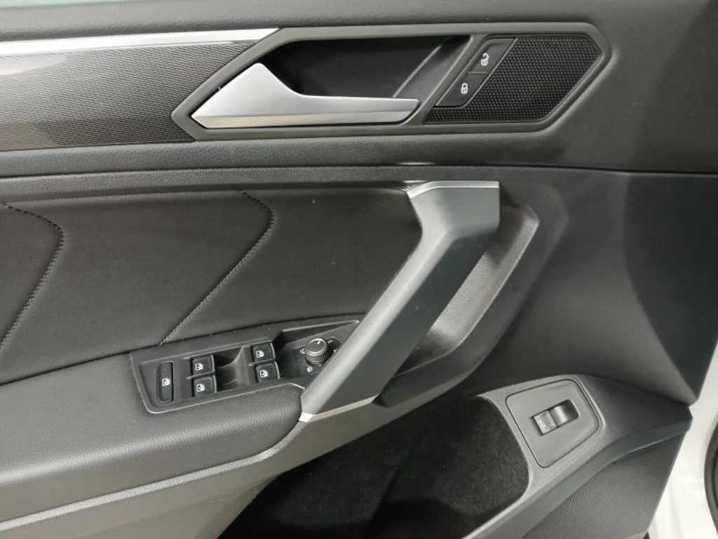 Volkswagen Tiguan - Vista 10