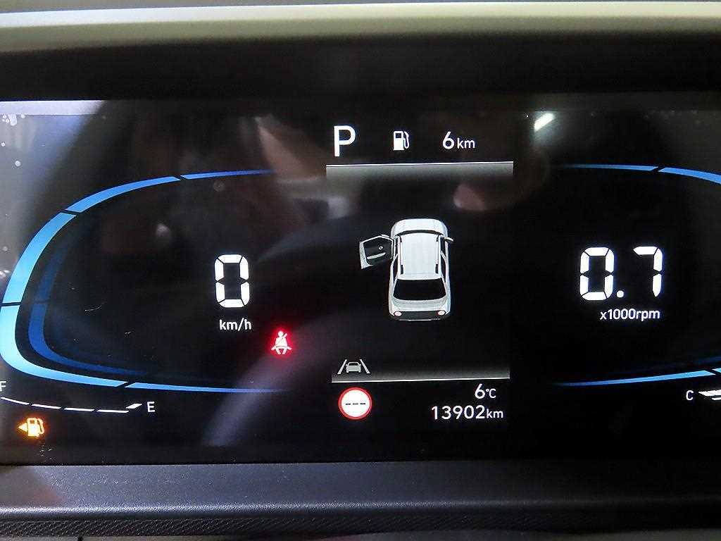 HYUNDAI Casper - Vista 9