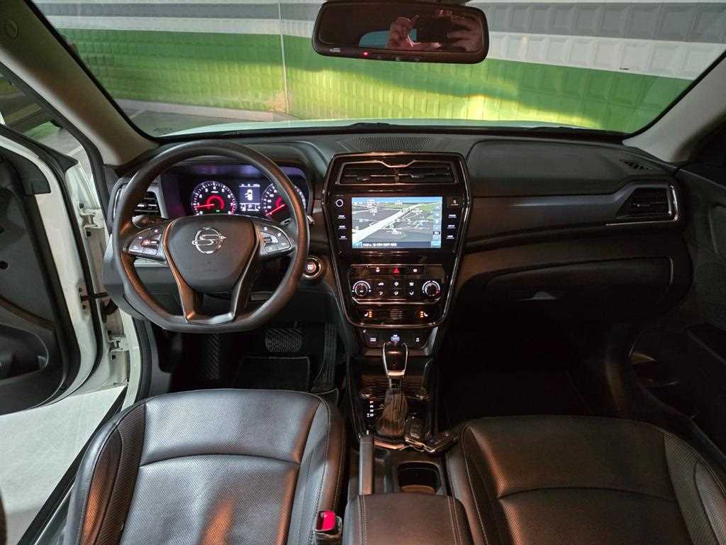 Ssangyong Tivoli - Vista 8