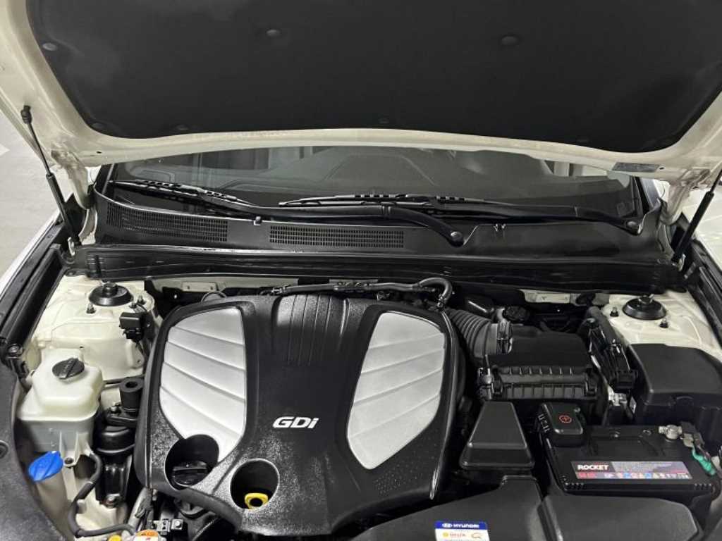 HYUNDAI Grandeur 2013 Blanco - Importación desde Corea - HF Imports Iquique - Foto 17