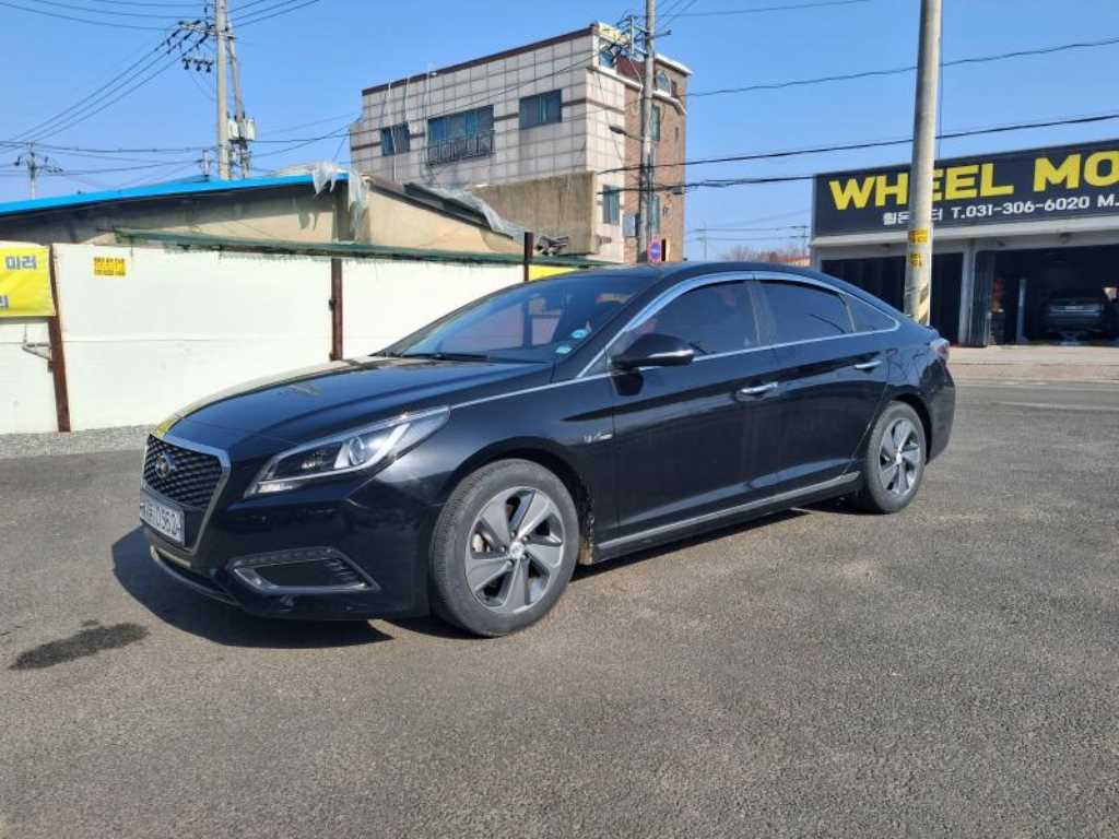 HYUNDAI Sonata - Vista 2