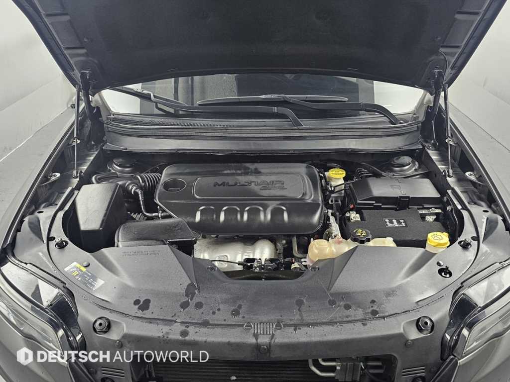 Jeep Cherokee - Vista 6