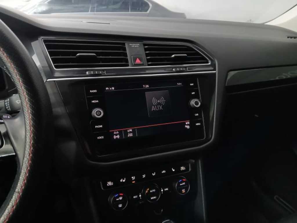 Volkswagen Tiguan - Vista 12