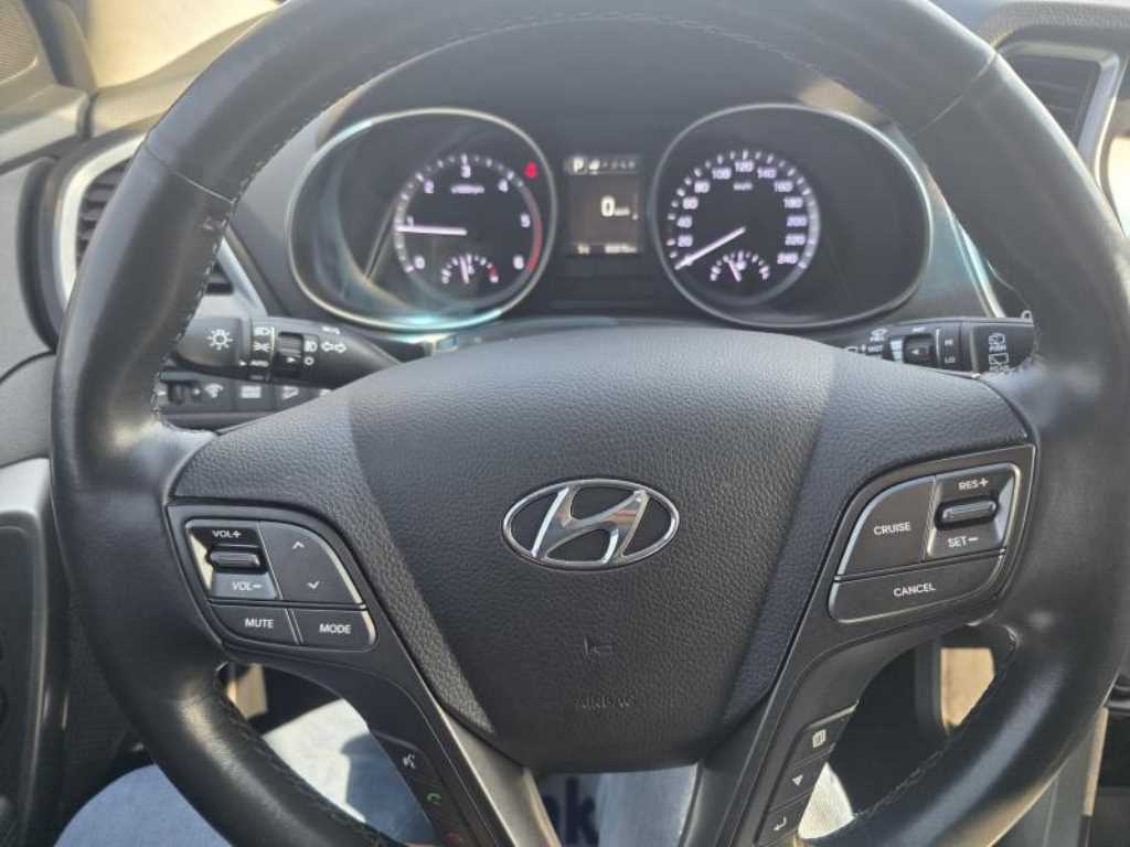 HYUNDAI Santa Fe - Vista 10