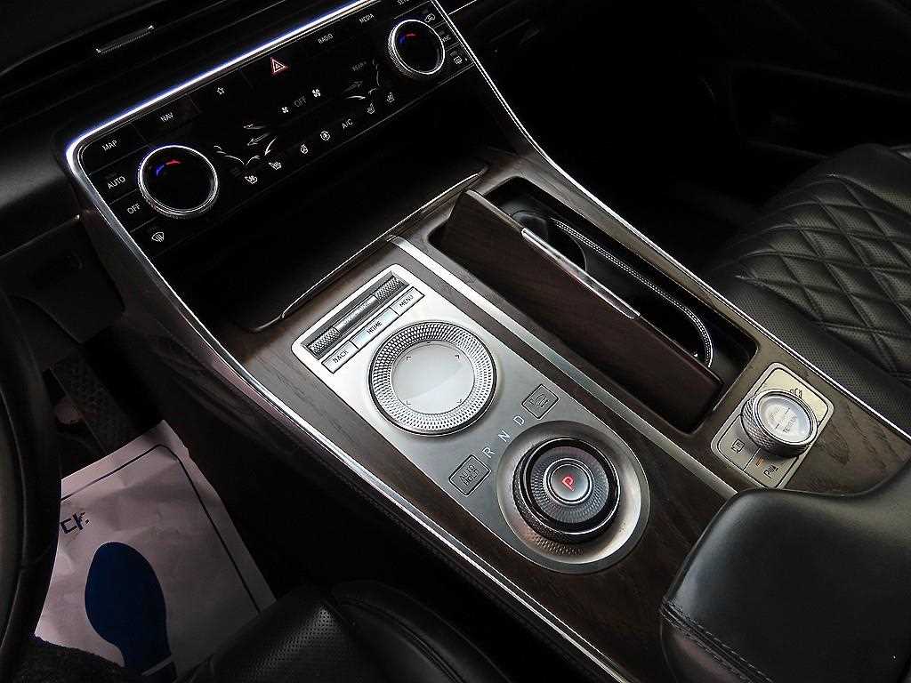 Genesis GV80 - Vista 10