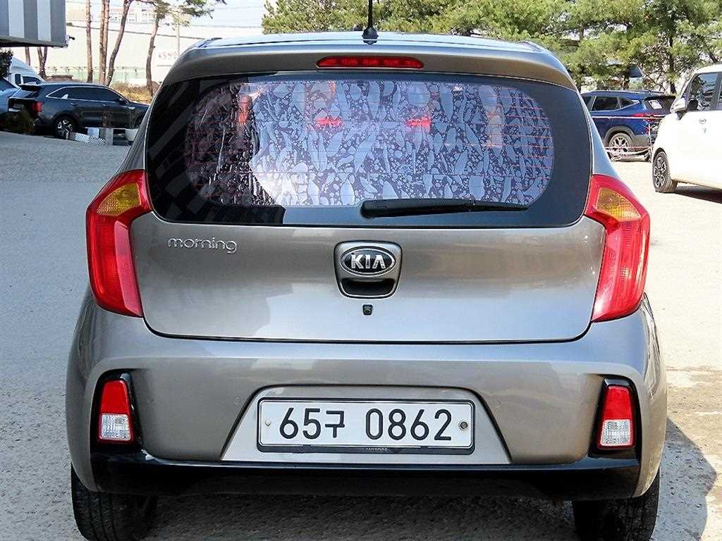 KIA Morning - Vista 4