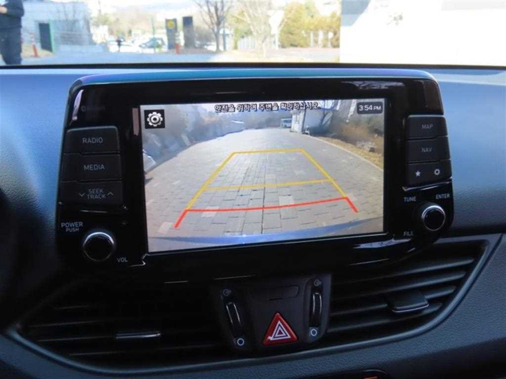 HYUNDAI i30 - Vista 9