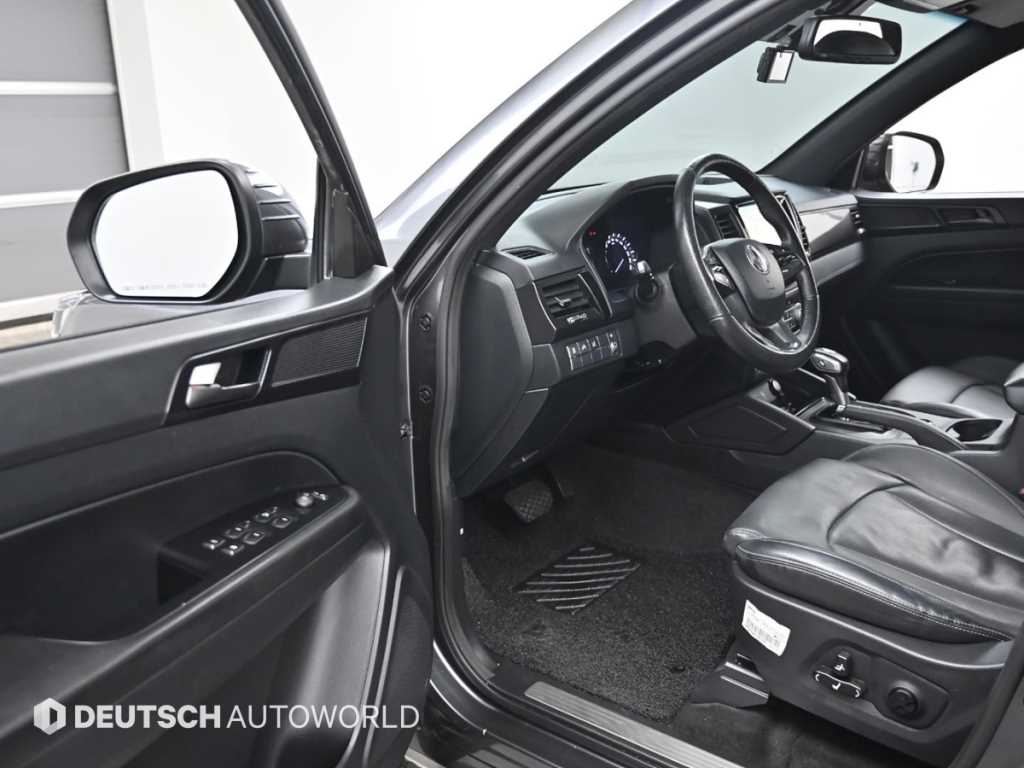 Ssangyong Rexton - Vista 11