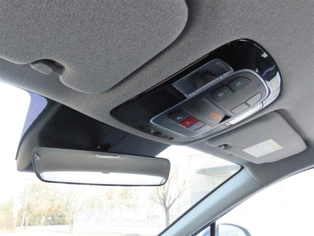 HYUNDAI Sonata - Vista 11