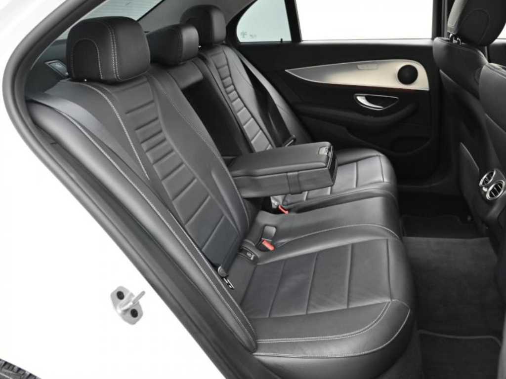 Mercedes Benz E class - Vista 12