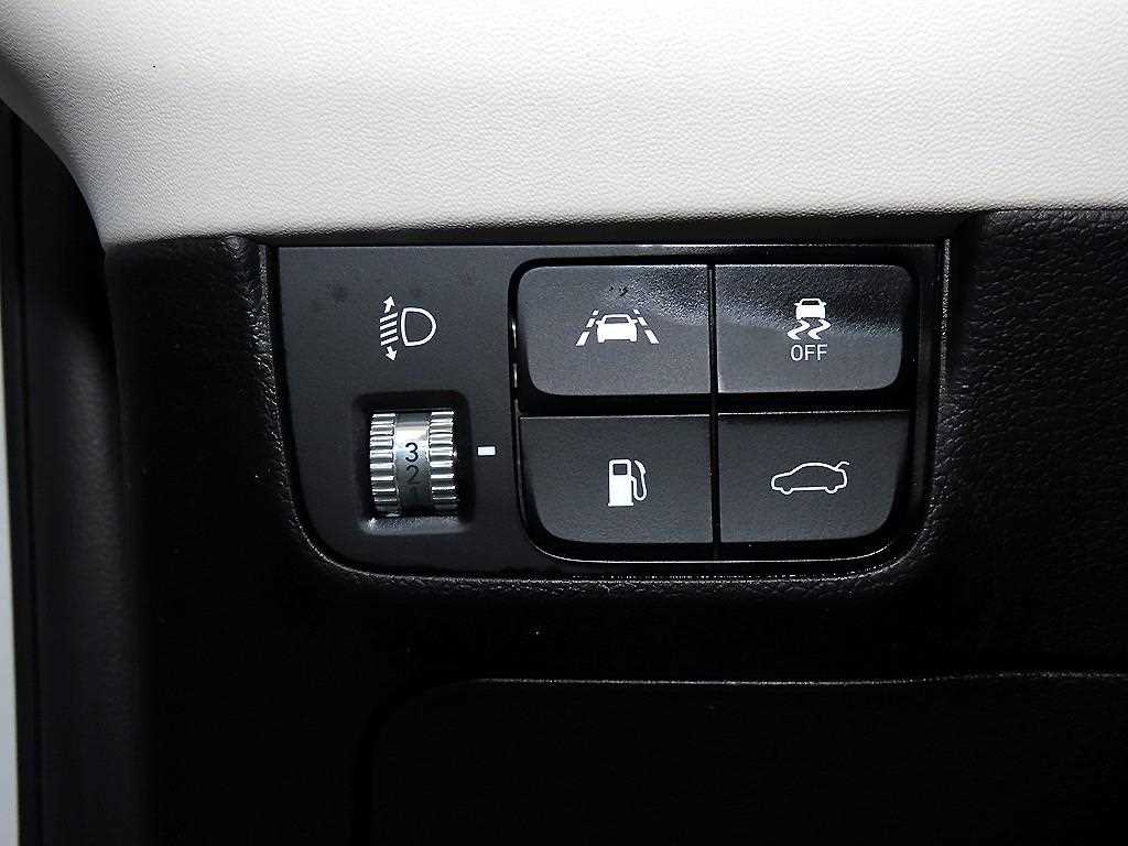 HYUNDAI Grandeur 2023 Blanco - Importación desde Corea - HF Imports Iquique - Foto 13