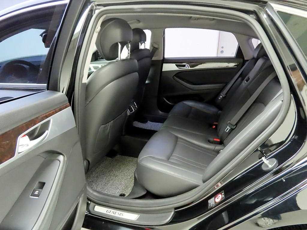 HYUNDAI Genesis 2015 Negro - Importación desde Corea - HF Imports Iquique - Foto 14