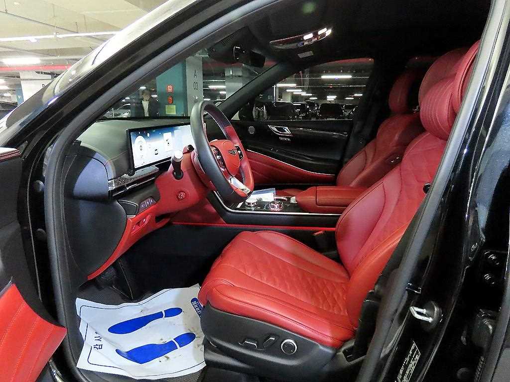 Genesis GV80 - Vista 6