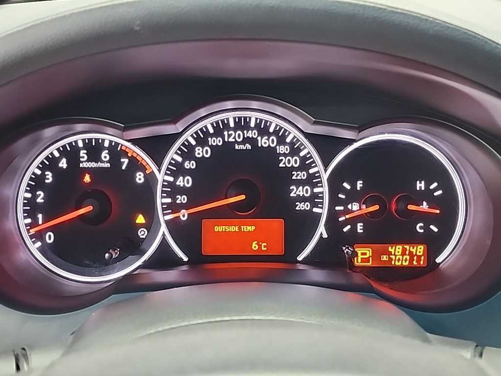 Nissan Altima - Vista 6