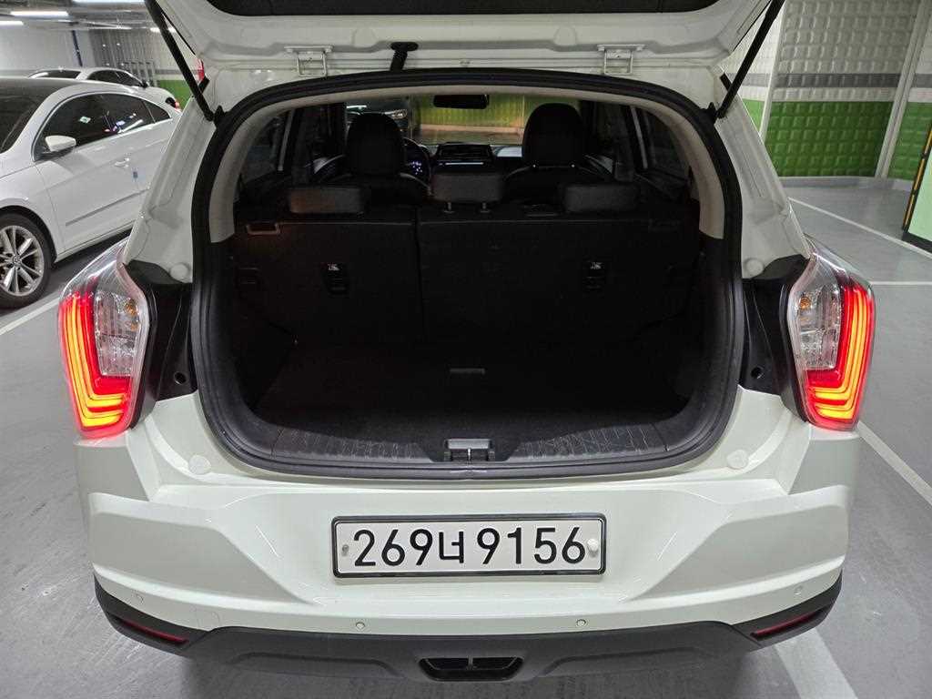 Ssangyong Tivoli - Vista 5