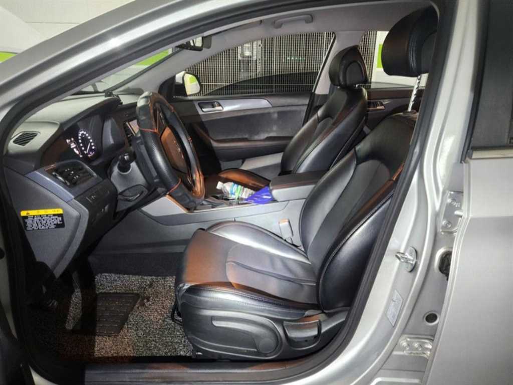 HYUNDAI Sonata - Vista 8